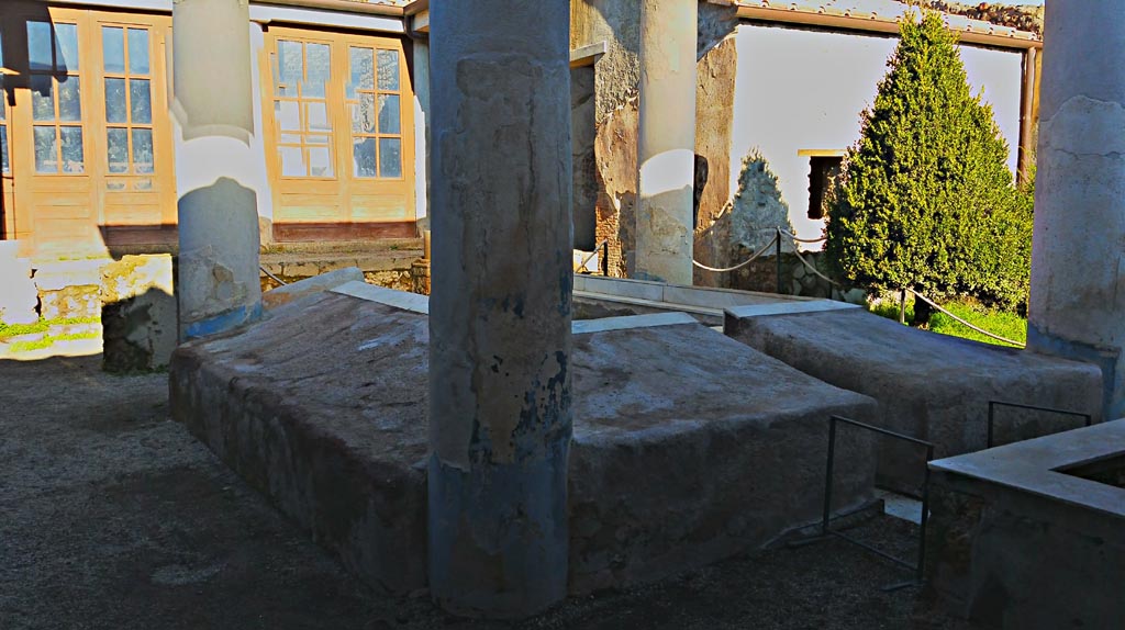 I.7.12 Pompeii. 2017/2018/2019. 
Looking north-east across garden from rear of summer triclinium. Photo courtesy of Giuseppe Ciaramella.