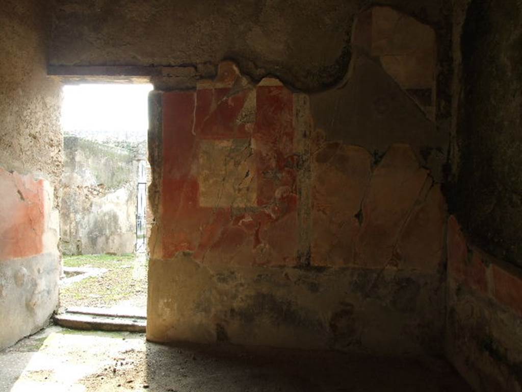 I.7.19 Pompeii. December 2006. West wall and doorway to atrium from triclinium in north-east corner of atrium.