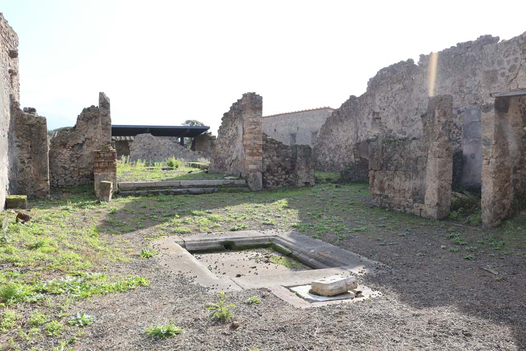 I.8.2 Pompeii. December 2018. Looking south-west across atrium to tablinum with peristyle beyond. Photo courtesy of Aude Durand.