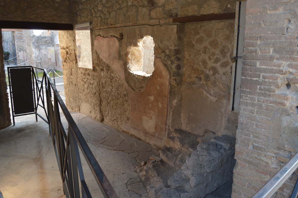 I.8.8 Pompeii. October 2017. 
Looking through doorway in south wall into atrium of I.8.9, and towards west wall of bar-room, on right.
Foto Taylor Lauritsen, ERC Grant 681269 DÉCOR.