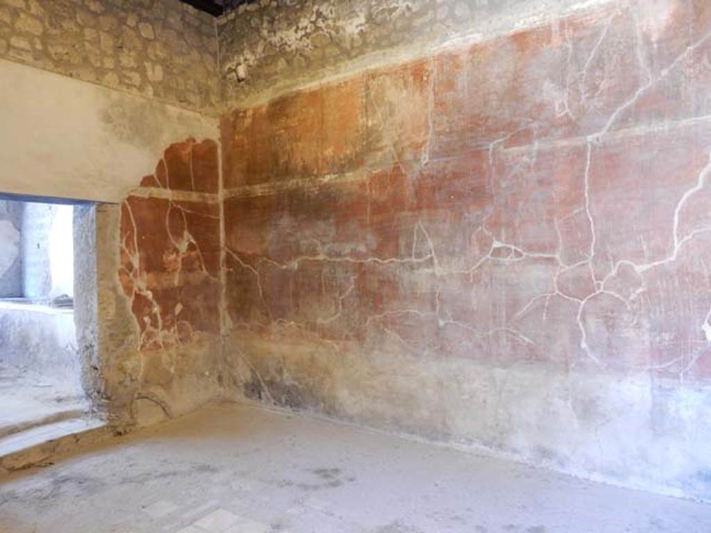 I.8.9 Pompeii. May 2015. Room 3, looking towards the north-east corner and east wall.  Photo courtesy of Buzz Ferebee.