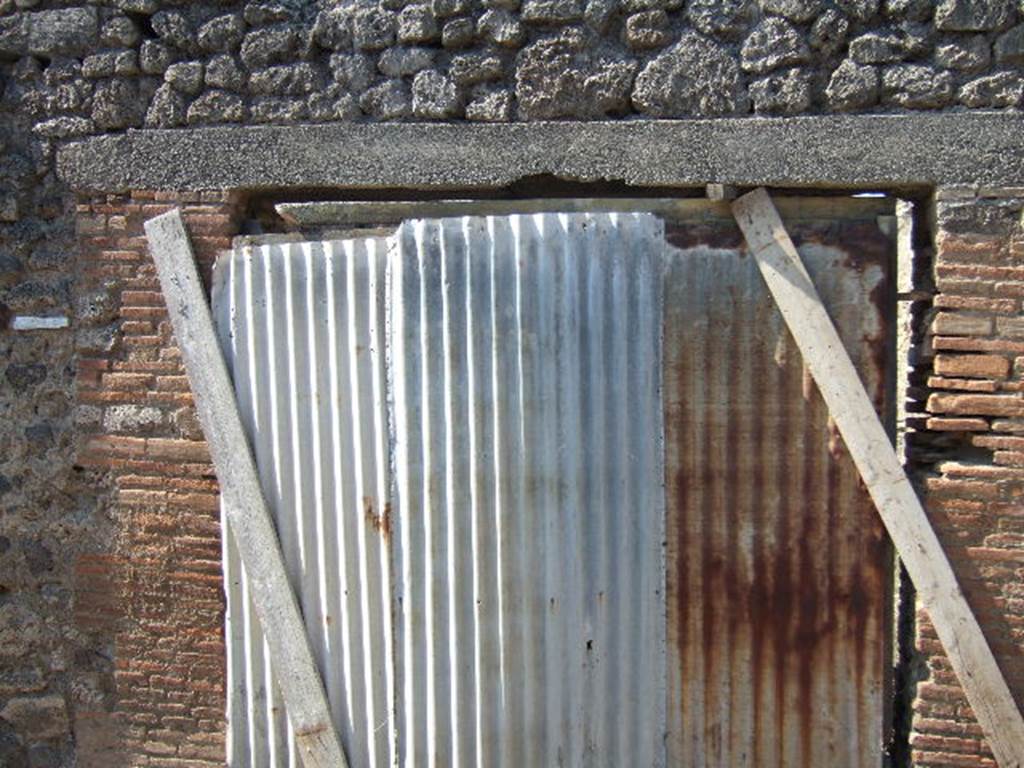 I.8.11 Pompeii. September 2005. Entrance.