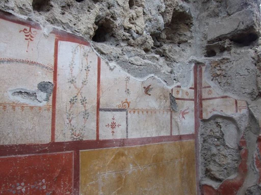 I.8.14 Pompeii. December 2007. Room 9, upper north wall and north-east corner, with detail of painted plaster.