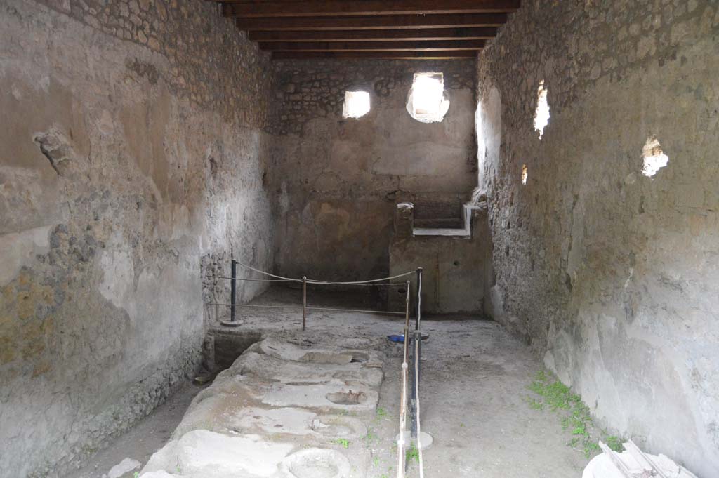 I.8.15 Pompeii. October 2017. Looking north across room with kiln and plant for production of pigments.
Foto Taylor Lauritsen, ERC Grant 681269 DÉCOR.