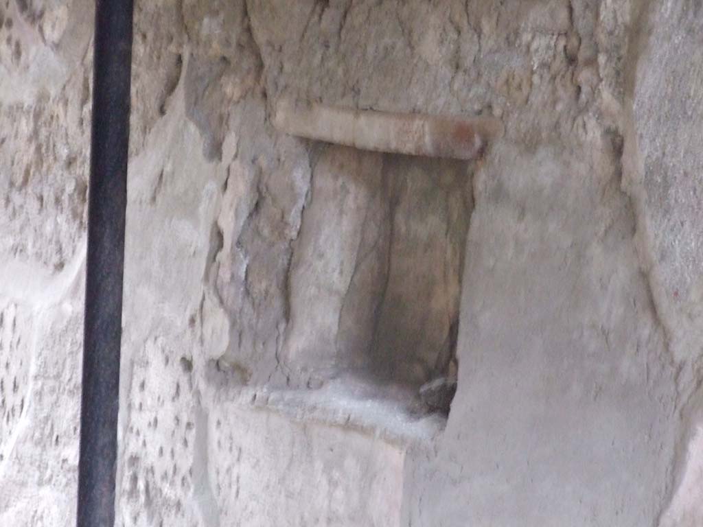 I.8.15 Pompeii. December 2007. Niche in east wall.