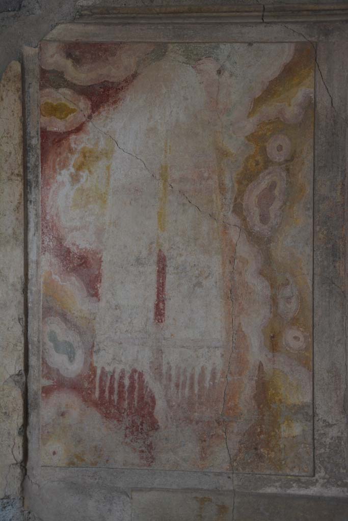 I.8.17 Pompeii. March 2019. Room 15, detail from west wall of alcove at south end. 
Foto Annette Haug, ERC Grant 681269 DÉCOR.