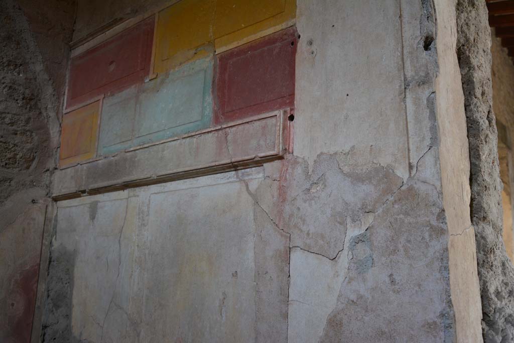 I.8.17 Pompeii. March 2019. Room 15, detail from east wall of recess.
Foto Annette Haug, ERC Grant 681269 DÉCOR.
