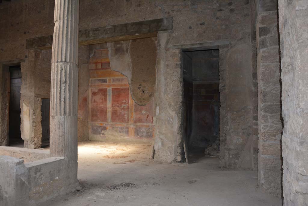 I.8.17 Pompeii. March 2019. 
Atrium 3, looking north-west from east side of impluvium in atrium, towards north ala 13, and doorway to room 12. 
Foto Annette Haug, ERC Grant 681269 DÉCOR.