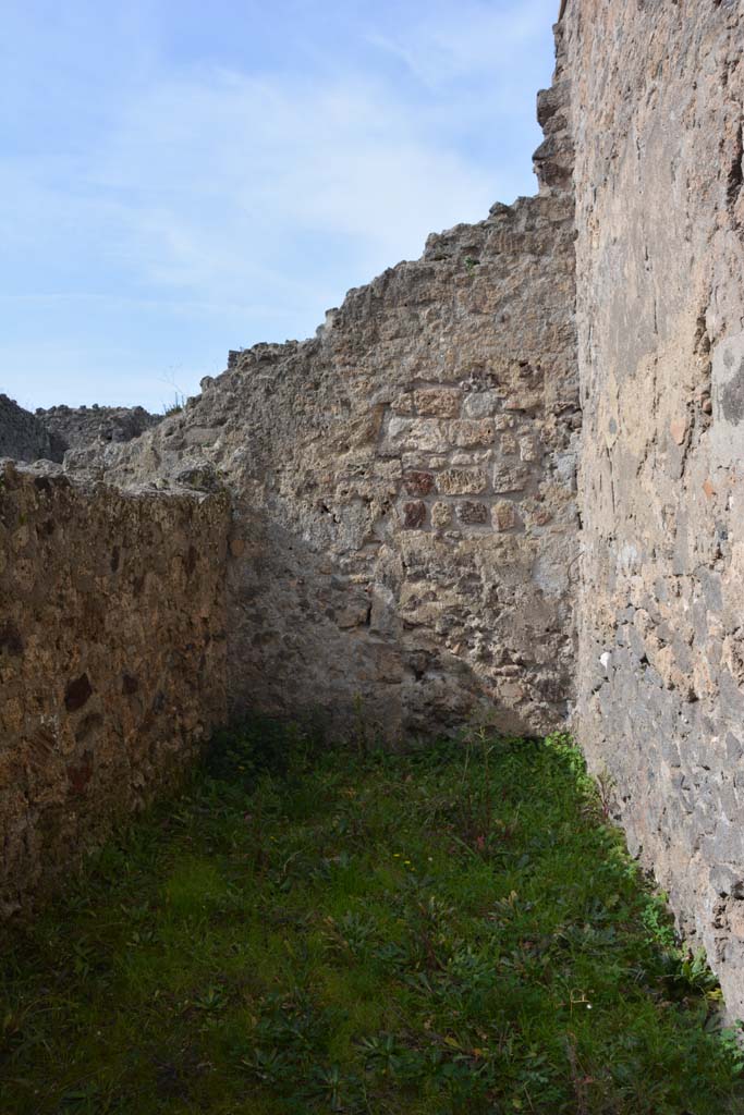 I.8.17 Pompeii. March 2019. Room 5, on west side of room 6.  
Foto Annette Haug, ERC Grant 681269 DÉCOR.