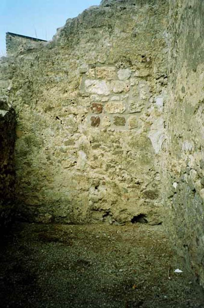I.8.17 Pompeii. June 2010. 
Room 5, on west side of room 6. Photo courtesy of Rick Bauer.