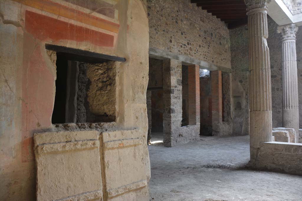 I.8.17 Pompeii. March 2019. Room 13, looking south east across atrium 3, from north ala towards tablinum 9.
Foto Annette Haug, ERC Grant 681269 DÉCOR.