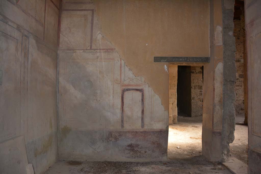 I.8.17 Pompeii. March 2019. Room 14, east wall.
Foto Annette Haug, ERC Grant 681269 DÉCOR.