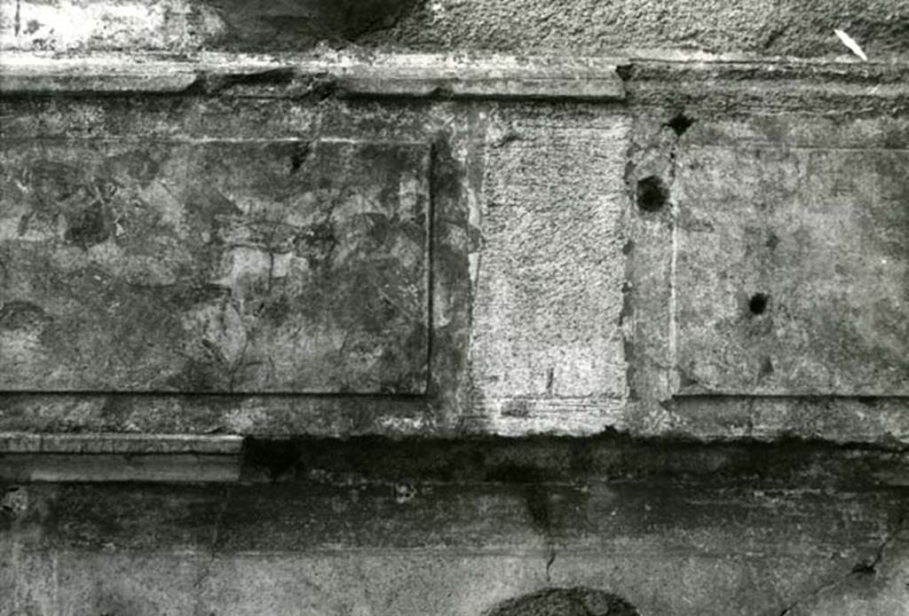 I.8.17 Pompeii, 1975. Room 15. Casa dei Quattro Stili, cubiculum left N of entrance, antechambers, left S wall detail of execution.  Photo courtesy of Anne Laidlaw.
American Academy in Rome, Photographic Archive. Laidlaw collection _P_75_2_36.