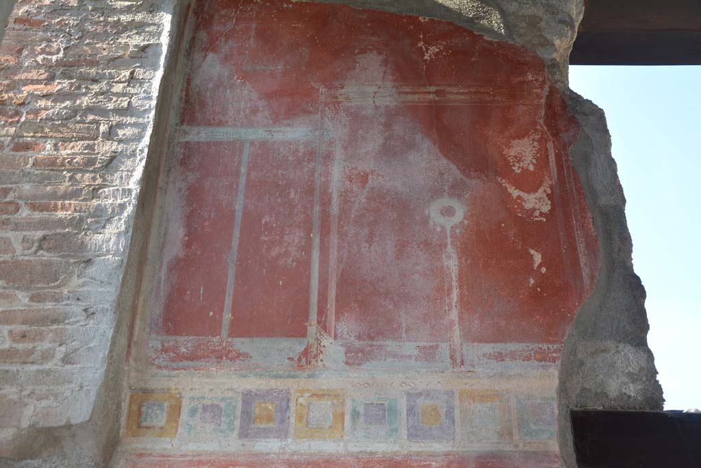 I.9.1 Pompeii. October 2019. Room 11, upper west wall south of doorway to atrium.   
Foto Annette Haug, ERC Grant 681269 DÉCOR.