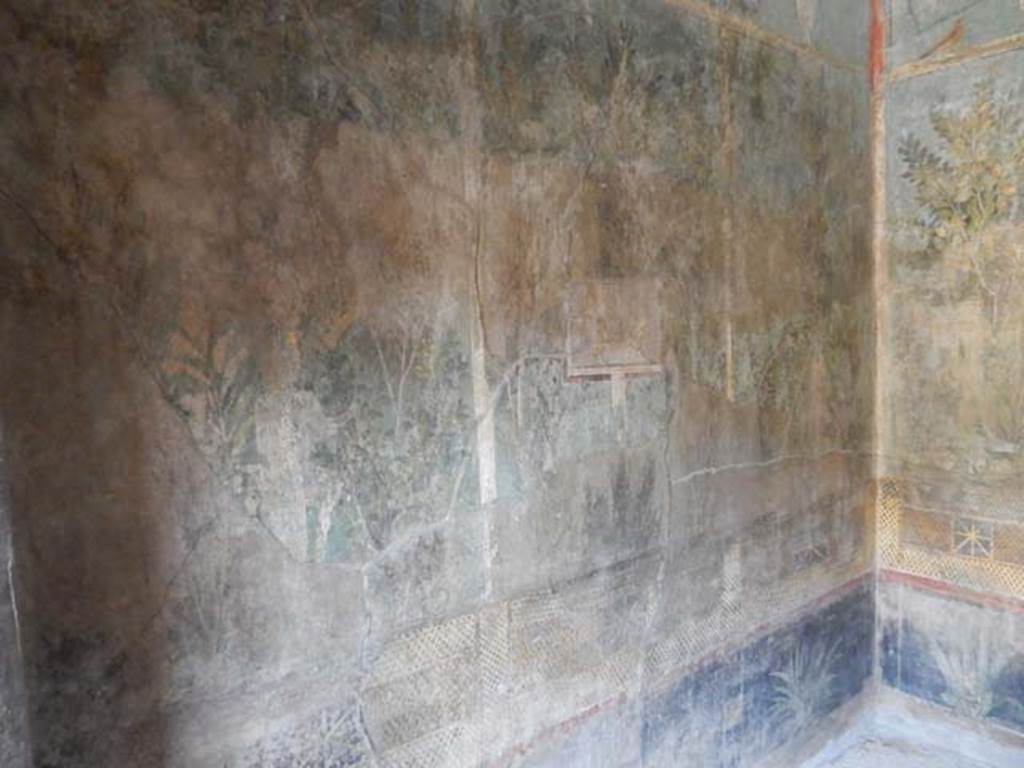 I.9.5 Pompeii. September 2017. Room 5, looking east along north wall from doorway.
Foto Annette Haug, ERC Grant 681269 DÉCOR.
