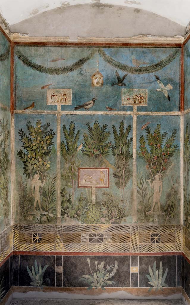 I.9.5 Pompeii. April 2022. Room 5, looking towards east wall from doorway.
Photo courtesy of Johannes Eber.
