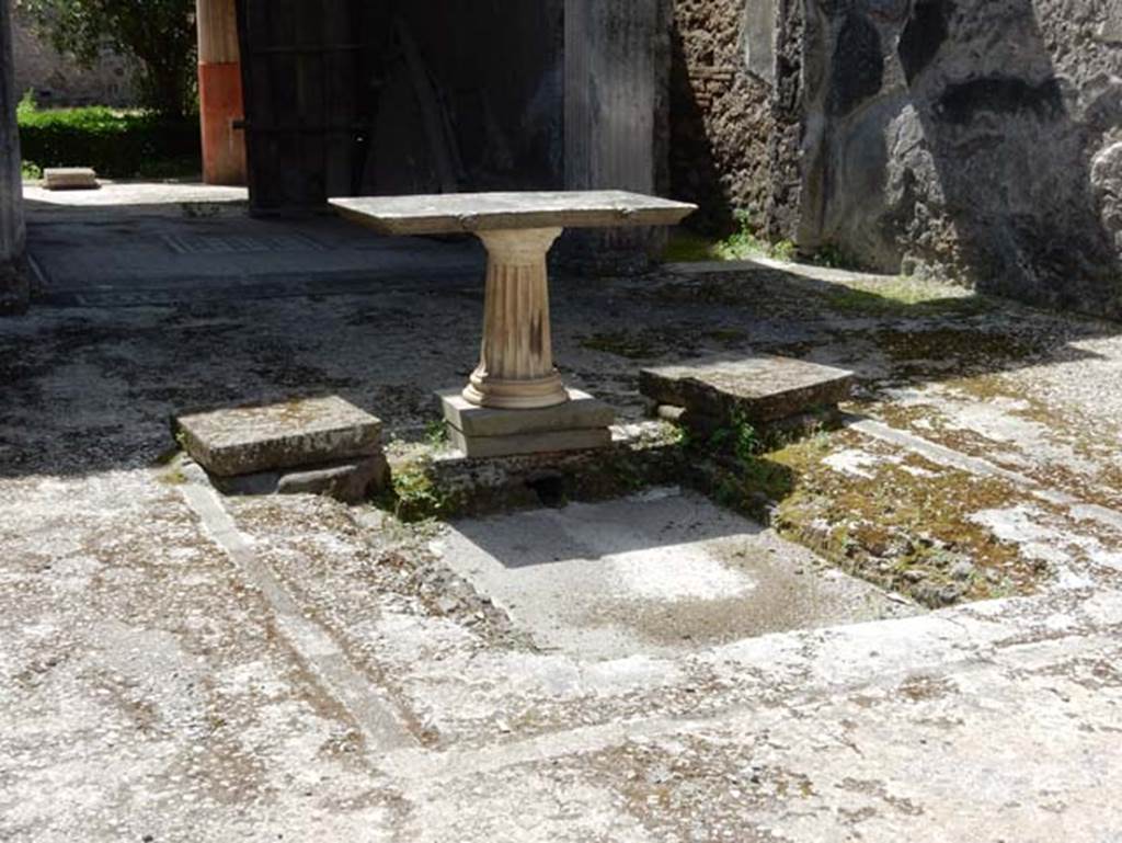 I.9.5 Pompeii. May 2015. Room 3, looking south across impluvium in atrium. 
Photo courtesy of Buzz Ferebee.