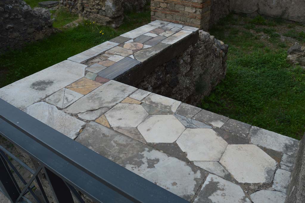 I.9.11 Pompeii. October 2017. Looking north-west across top of counter.
Foto Taylor Lauritsen, ERC Grant 681269 DÉCOR.