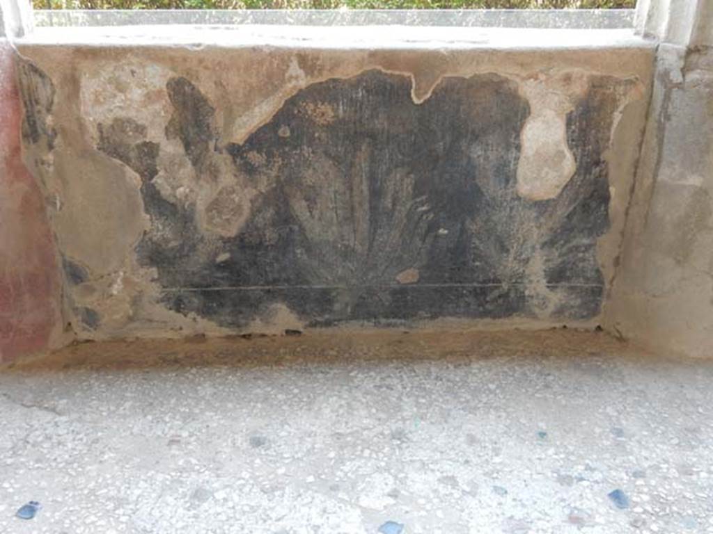 I.10.4 Pompeii. May 2017. Painted pluteus from west portico. Photo courtesy of Buzz Ferebee.
