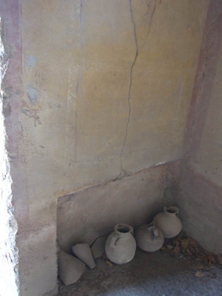 I.10.7 Pompeii. March 2009. Room 5, recess on east wall in south-east corner.