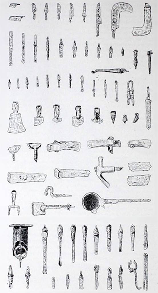 I.10.7 Pompeii. 1934. Example of objects found. 
See Notizie degli Scavi di Antichità, 1934, (p.306, fig. 22).
For full details of objects found:
See Notizie degli Scavi di Antichità, 1934, (p.292 to p.308).