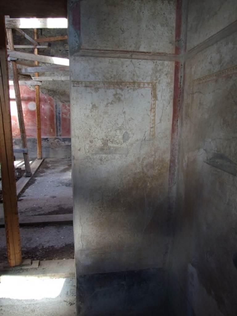 I.10.11 Pompeii. March 2009. Room 7, north wall on east side of doorway in cubiculum.