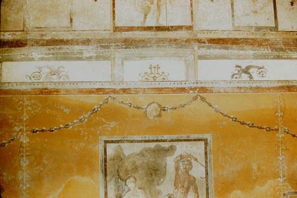 I.11.6 Pompeii. 1957.  Room 7, upper east wall of triclinium.  Photo by Stanley A. Jashemski.
Source: The Wilhelmina and Stanley A. Jashemski archive in the University of Maryland Library, Special Collections (See collection page) and made available under the Creative Commons Attribution-Non Commercial License v.4. See Licence and use details.
J57f0335