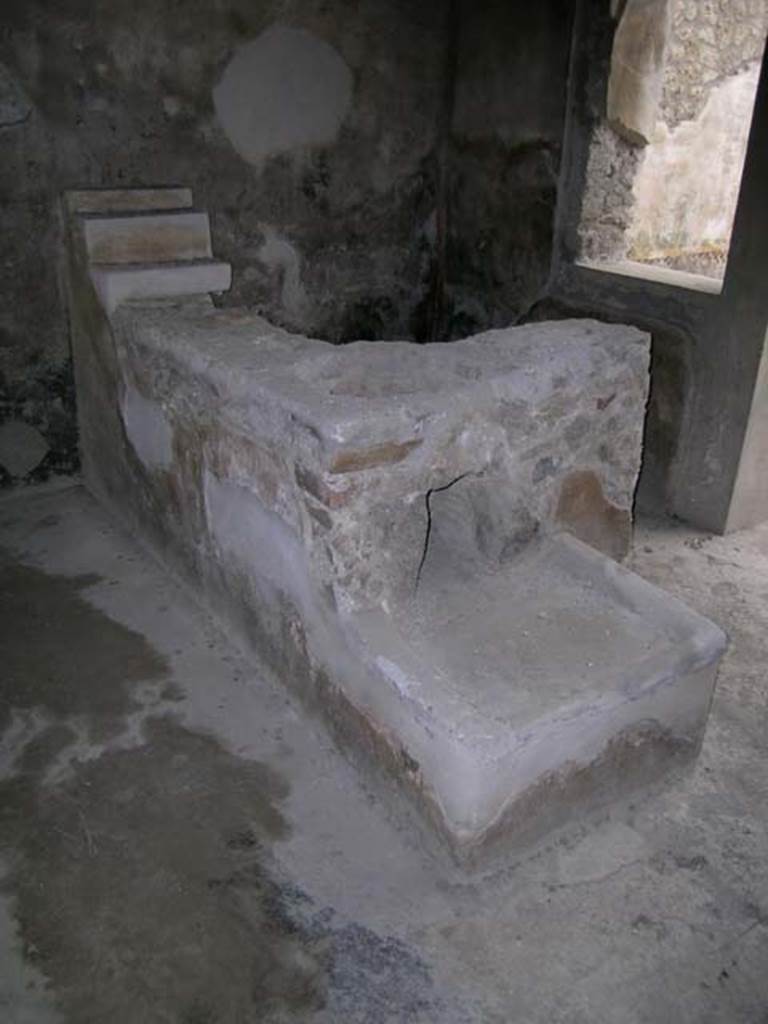 I.11.16 Pompeii. April 2004. Looking north-east toward bar-counter.
Photo courtesy of Nicolas Monteix.
