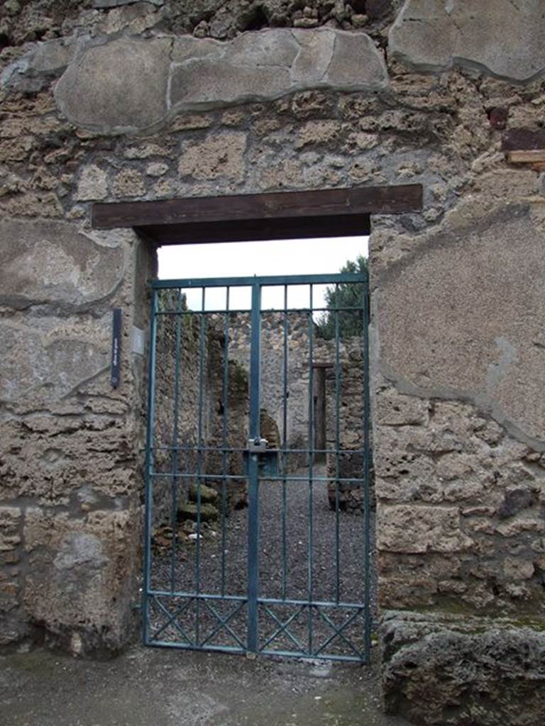 I.12.8 Pompeii.  December 2006.  Entrance.