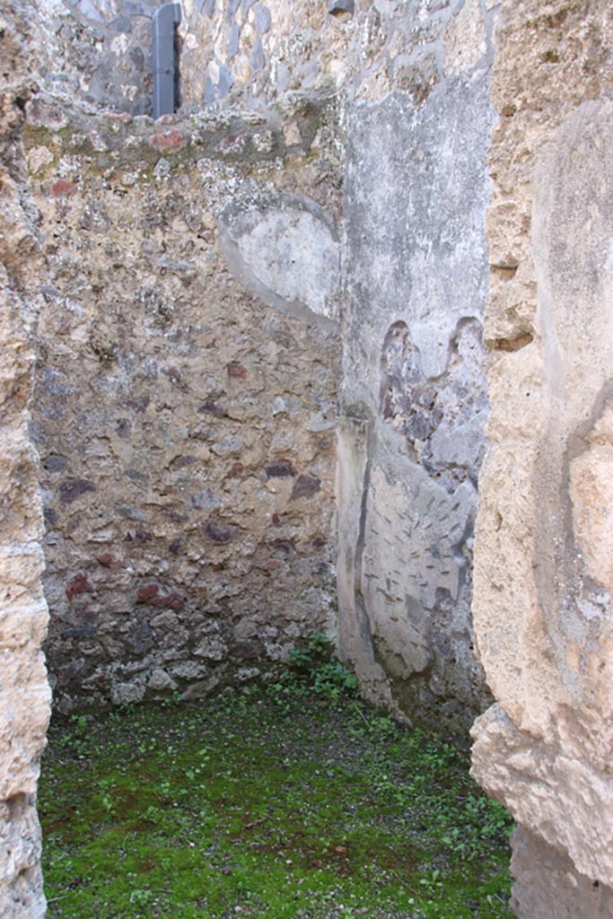 I.12.8 Pompeii. October 2022. 
Room 3, looking towards south-west corner. Photo courtesy of Klaus Heese.
