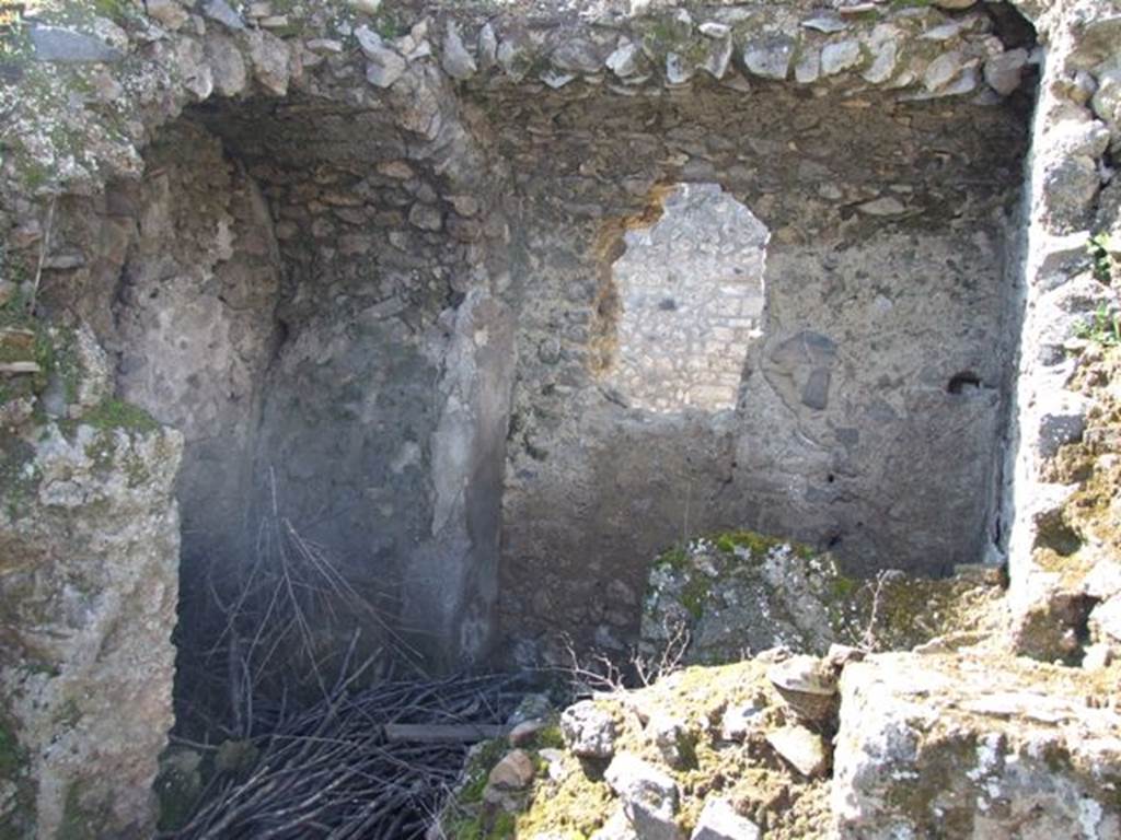 I.12.15 Pompeii. March 2009. Room 9, latrine.