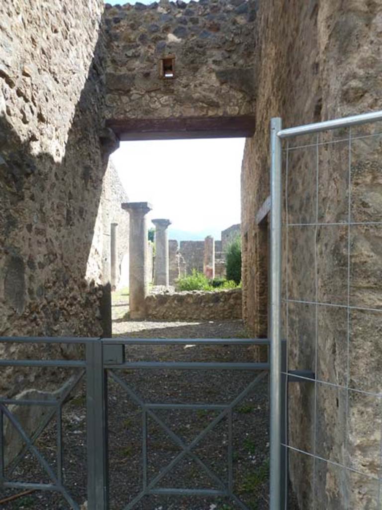 I.13.1 Pompeii. September 2015. Looking south through entrance doorway.