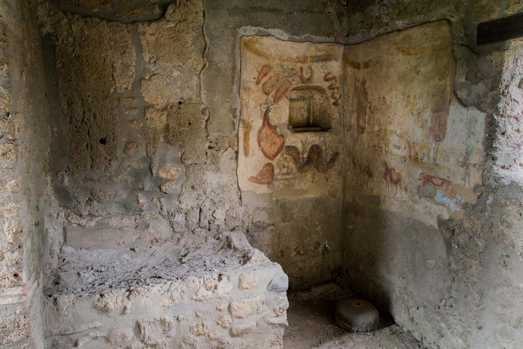 I.13.2 Pompeii. July 2018. North wall of kitchen with lararium in north-east corner.
Photo courtesy of Johannes Eber.