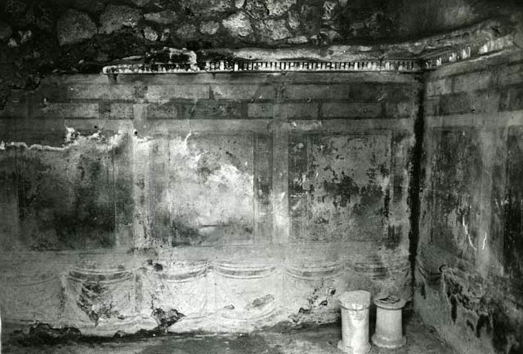 I.13.2 Pompeii. 1974. 
Domus of Sutoria Primigenia, second room left E of atrium, E wall. Photo courtesy of Anne Laidlaw.
American Academy in Rome, Photographic Archive. Laidlaw collection _P_74_1_22.