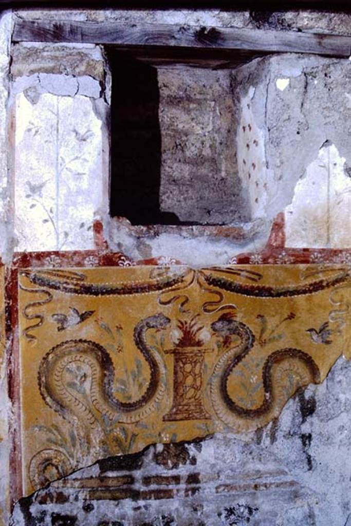 I.13.11 Pompeii. 1968. Looking west to lararium niche on west side of the garden area.
Photo by Stanley A. Jashemski.
Source: The Wilhelmina and Stanley A. Jashemski archive in the University of Maryland Library, Special Collections (See collection page) and made available under the Creative Commons Attribution-Non Commercial License v.4. See Licence and use details.
J68f1896