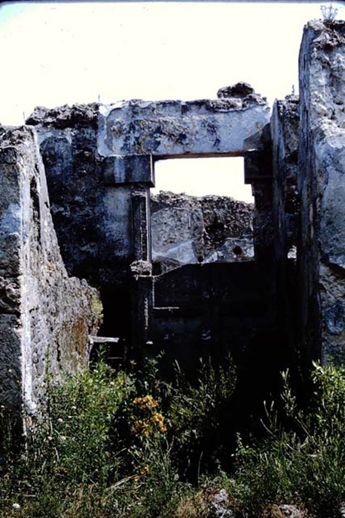 I.13.12 Pompeii. 1964. Looking south to plaster-cast of inside entrance door. Photo by Stanley A. Jashemski.  
Source: The Wilhelmina and Stanley A. Jashemski archive in the University of Maryland Library, Special Collections (See collection page) and made available under the Creative Commons Attribution-Non Commercial License v.4. See Licence and use details.
J64f1645