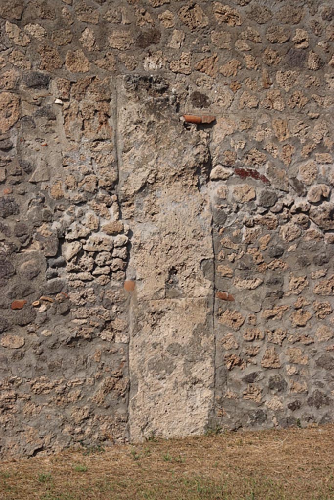 I.13.12 Pompeii. October 2023. 
North wall of atrium, with detail from east side of doorway/window to yard.
Photo courtesy of Klaus Heese.