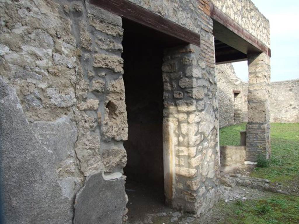 I.13.16 Pompeii.  December 2007.  Rooms on north side, including a Summer Triclinium.