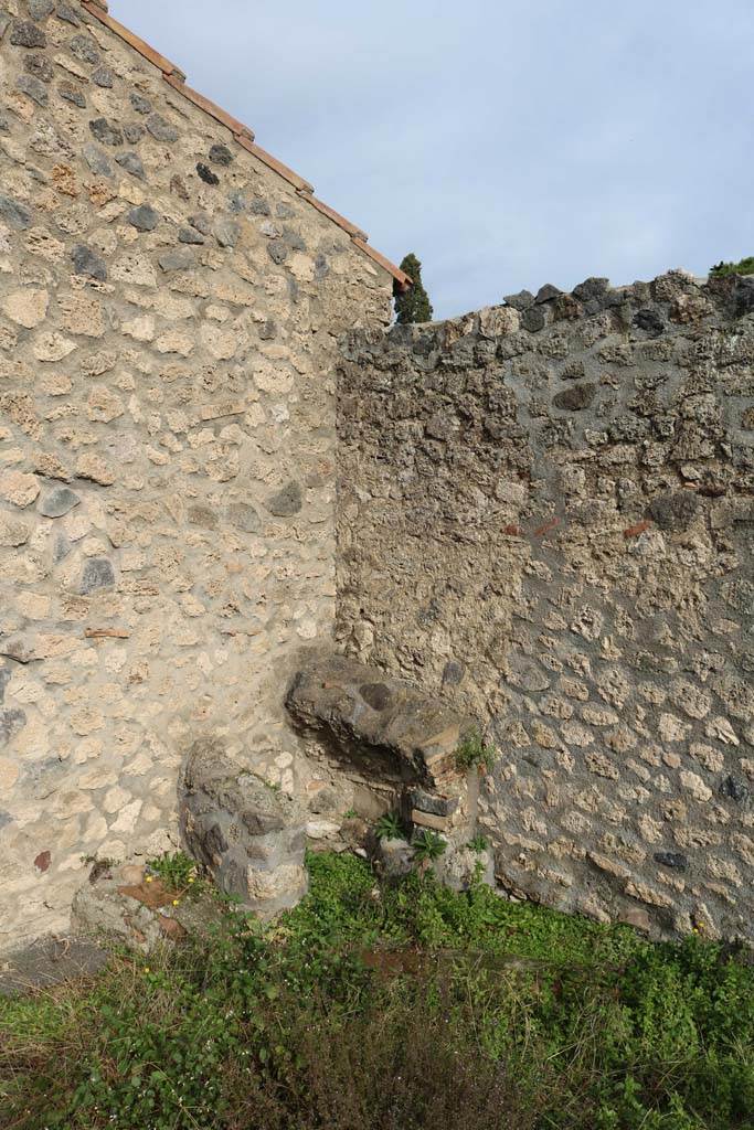 I.14.5 Pompeii. December 2018. 
Looking towards structure in north-east corner. Photo courtesy of Aude Durand.