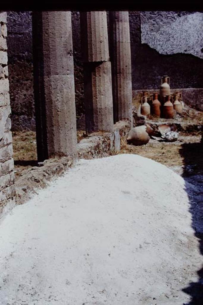 I.15.3 Pompeii. 1972. Looking east along south peristyle 13. Photo by Stanley A. Jashemski. 
Source: The Wilhelmina and Stanley A. Jashemski archive in the University of Maryland Library, Special Collections (See collection page) and made available under the Creative Commons Attribution-Non Commercial License v.4. See Licence and use details. J72f0656