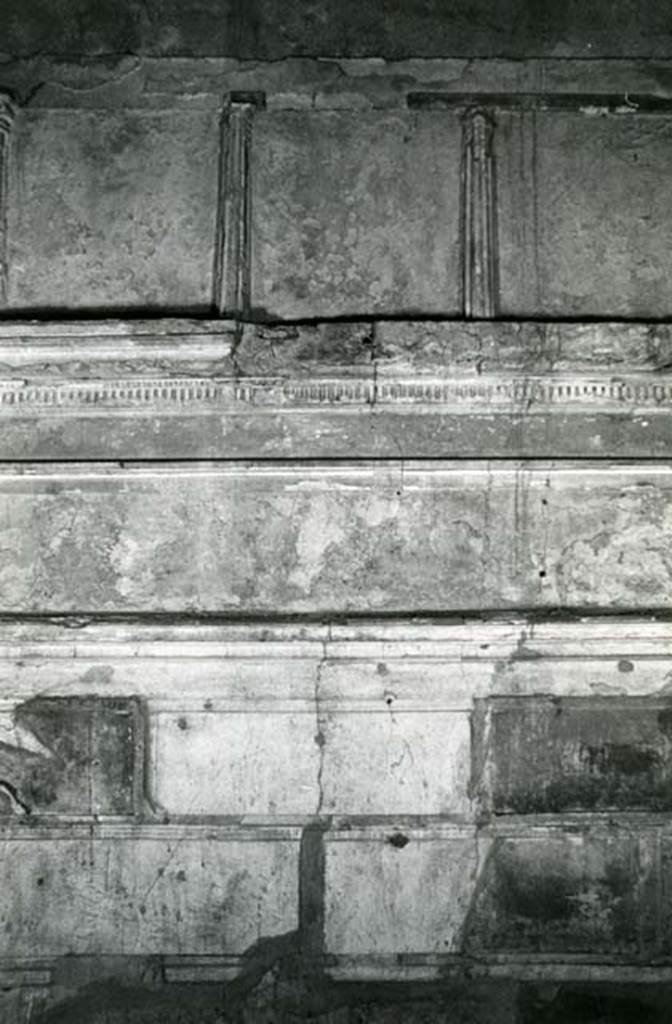 I.15.3 Pompeii. 1972. Room 4. House of Ship Europa, E cubiculum, W wall.  Photo courtesy of Anne Laidlaw.
American Academy in Rome, Photographic Archive. Laidlaw collection _P_72_15_14.