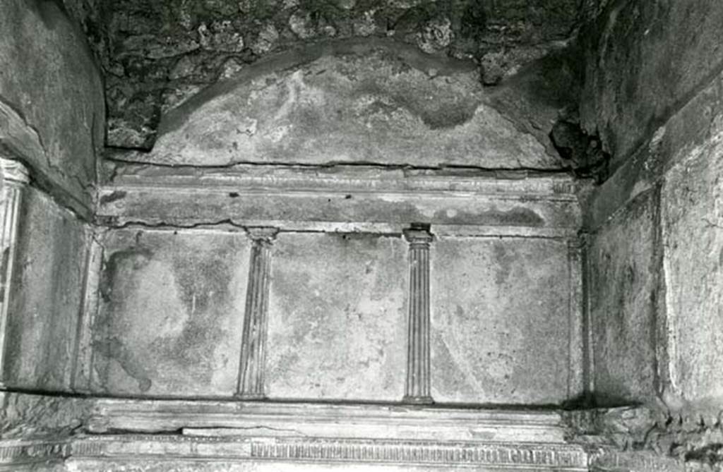 I.15.3 Pompeii. 1972. Room 4. House of Ship Europa, E cubiculum, back upper N wall.  
Photo courtesy of Anne Laidlaw.
American Academy in Rome, Photographic Archive. Laidlaw collection _P_72_15_27.