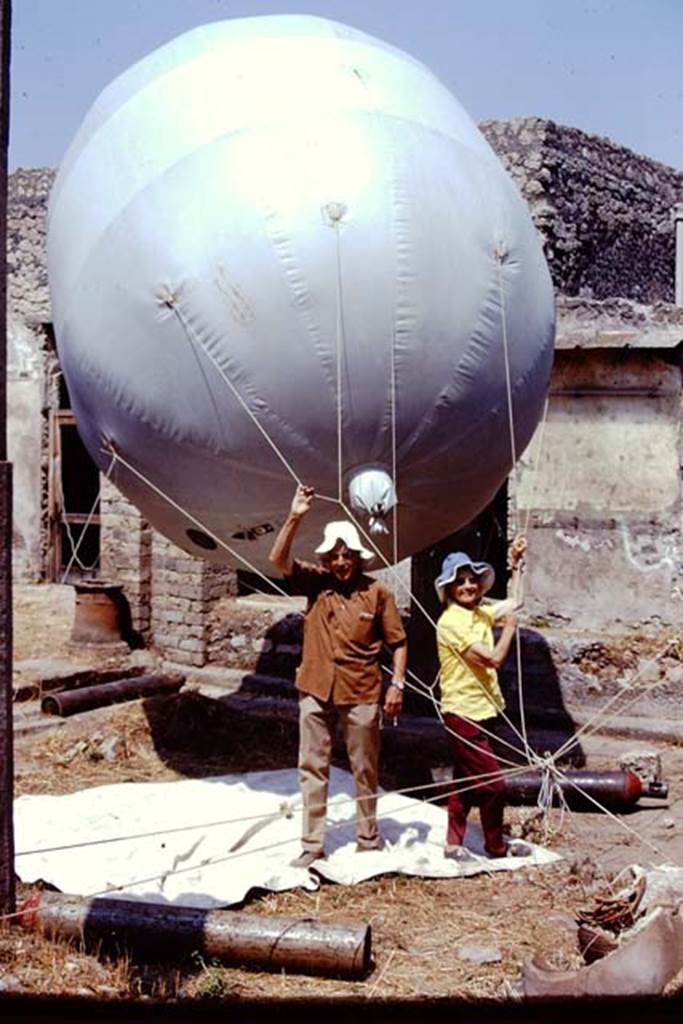 I.15.3 Pompeii. 1974. Tethered balloon, in north-west corner of peristyle 13. On the right is the graffito of the ship “Europa”. Photo by Stanley A. Jashemski.   
Source: The Wilhelmina and Stanley A. Jashemski archive in the University of Maryland Library, Special Collections (See collection page) and made available under the Creative Commons Attribution-Non Commercial License v.4. See Licence and use details. J74f0462