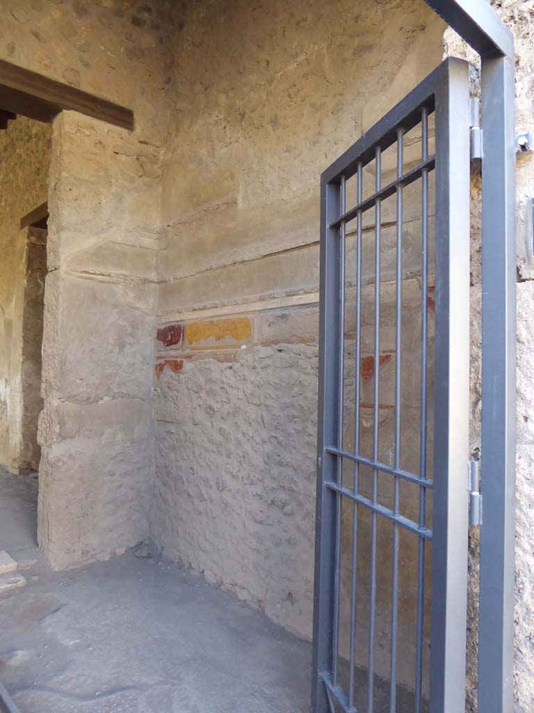 I.15.3 Pompeii. September 2015. Room 5, west side of entrance vestibule, looking south.
Foto Annette Haug, ERC Grant 681269 DÉCOR.
