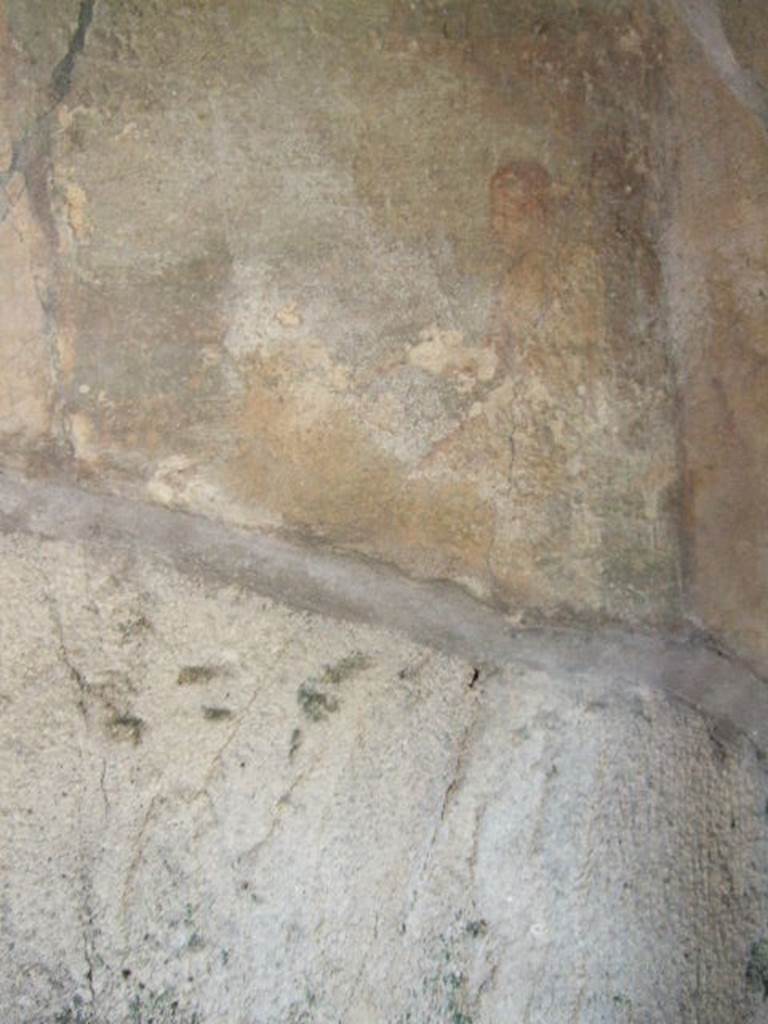 I.17.4 Pompeii.  May 2006.  Cubiculum in south west corner of peristyle.  West wall.  Remains of wall painting of Aphrodite Pescatrice? See Bragantini, de Vos, Badoni, 1981. Pitture e Pavimenti di Pompei, Parte 1. Rome: ICCD. (p.205).