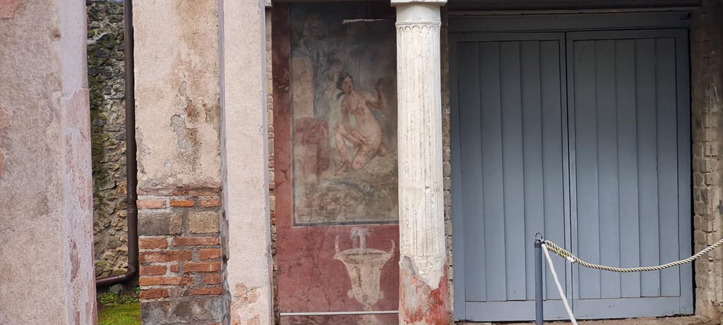 II.2.2 Pompeii. April 2022. 
Room “i”, west end of upper euripus, detail of painting of Diana bathing. Photo courtesy of Giuseppe Ciaramella.
