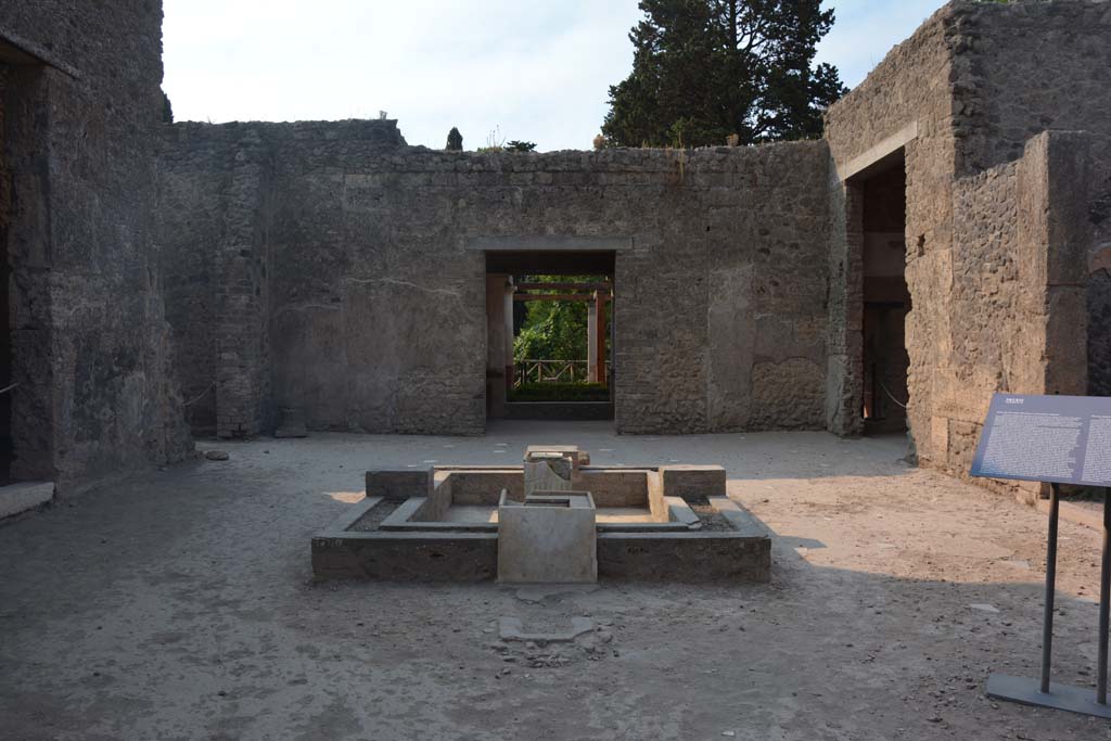 II.2.2 Pompeii. July 2017. Room 2, looking south across atrium. 
Foto Annette Haug, ERC Grant 681269 DÉCOR.