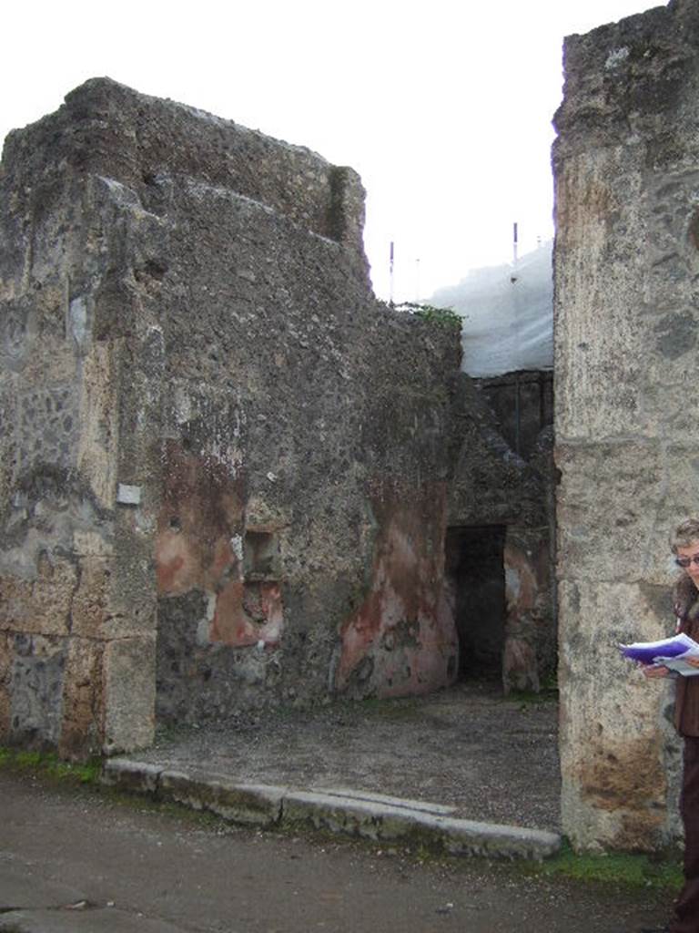 II.2.3  Caupona/Thermopolium of Athictus