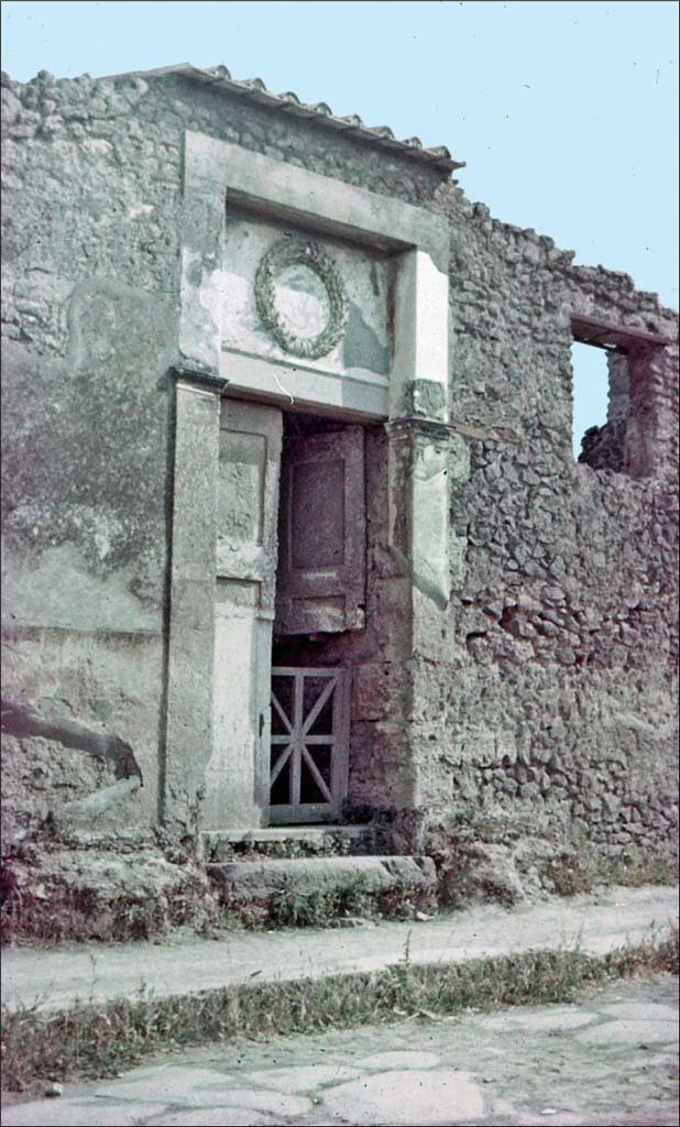 II.2.4 Pompeii. June 1962. Looking south to entrance doorway.
Photo by Brian Philp: Pictorial Colour Slides, forwarded by Peter Woods
(P43.19 POMPEII Grand Portal of the House of Quartio).