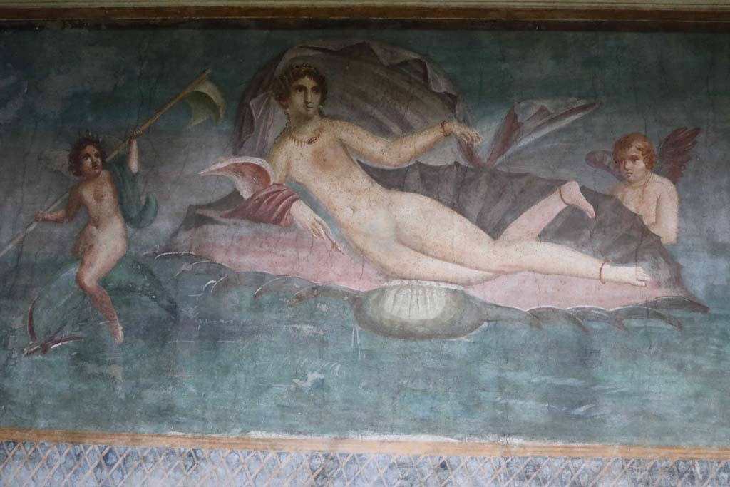II.3.3 Pompeii. December 2018.  
Room 11, central panel from south wall with Venus/Aphrodite in a shell. Photo courtesy of Aude Durand.